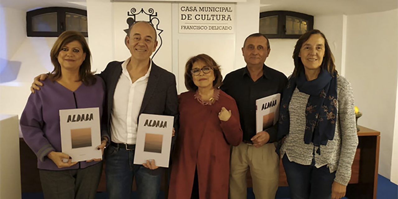 El número 43 de la revista Aldaba presentada en la  Casa Municipal de Cultura Francisco Delicado