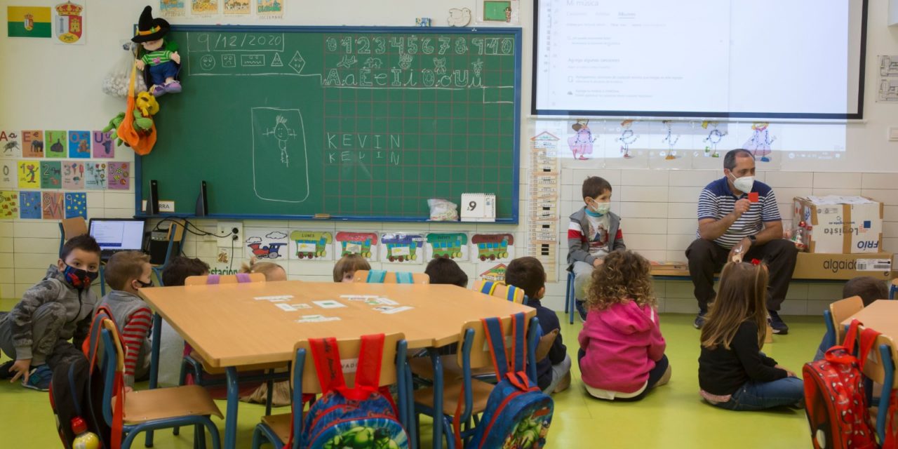 Andalucía aumentó su presupuesto en Educación un 10,2% para hacer frente al COVID